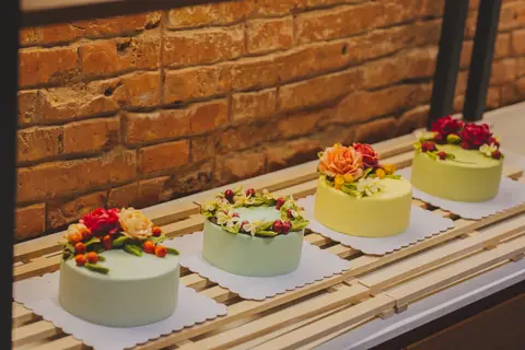 Hình bánh kem bơ Pháp Grand Castella 440