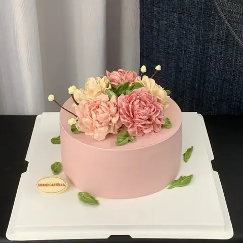 Hình bánh kem bơ Pháp Grand Castella 290