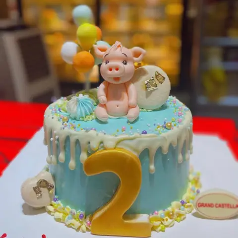 Hình bánh kem bơ Pháp Grand Castella 388
