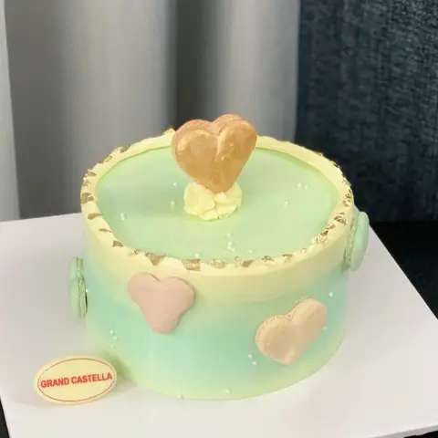 Hình bánh kem bơ Pháp Grand Castella 312