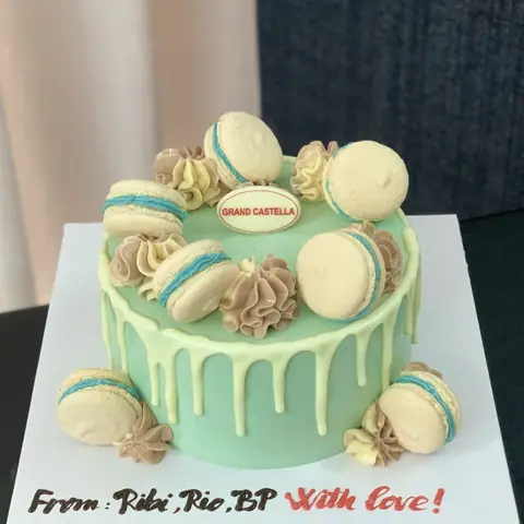 Bánh kem bơ Pháp macaron – Khi cái đẹp diễm kiều được nâng niu – ảnh 3