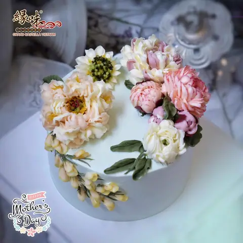 Hình bánh kem bơ Pháp Grand Castella 339