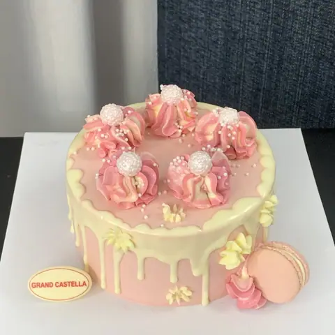 Hình bánh kem bơ Pháp Grand Castella 292