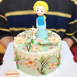 Bánh Kem Bơ Pháp Sinh Nhật + Tạo Hình Fondant Bé Gái – BFD82 – ảnh 1