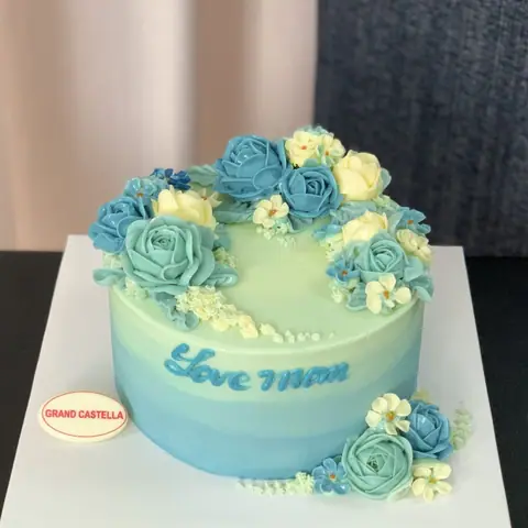 Hình bánh kem bơ Pháp Grand Castella 255