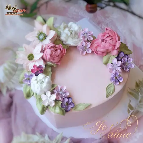 Hình bánh kem bơ Pháp Grand Castella 343