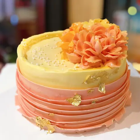 Hình bánh kem bơ Pháp Grand Castella 352