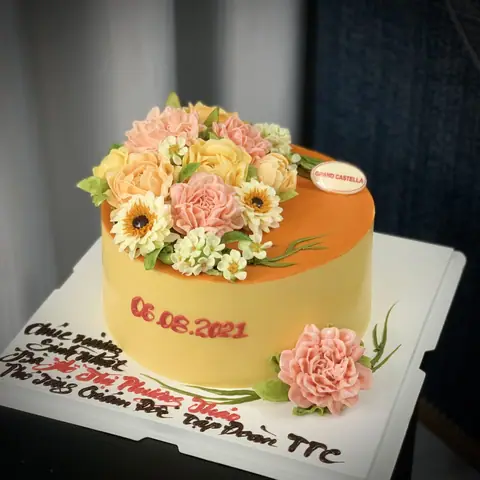 Hình bánh kem bơ Pháp Grand Castella 251
