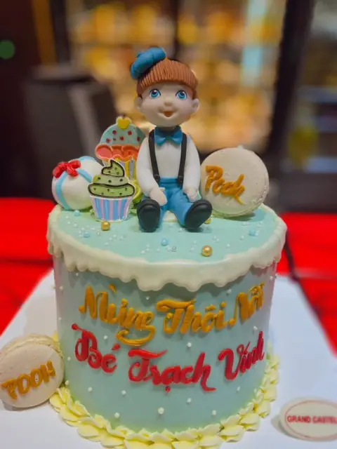 Bánh Kem Bơ Pháp Sinh Nhật + Tạo Hình Fondant – BFD89