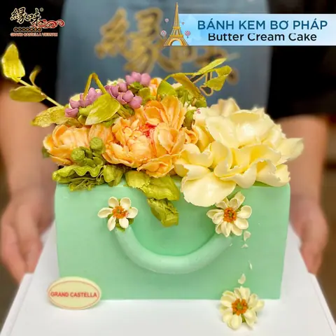 Bánh Kem Bơ Pháp Hình Giỏ Hoa Vuông – Quà Tặng Cô Giáo Dịp 8/3
