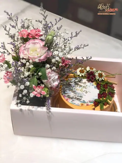 Hình bánh kem bơ Pháp Grand Castella 537