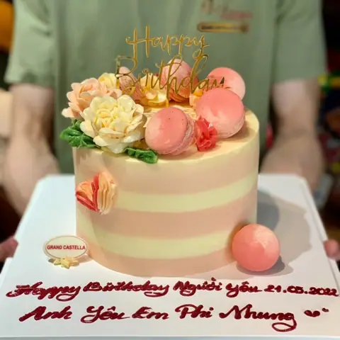 Hình bánh kem bơ Pháp Grand Castella 712