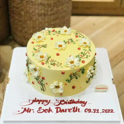 Hình bánh kem bơ Pháp Grand Castella 802