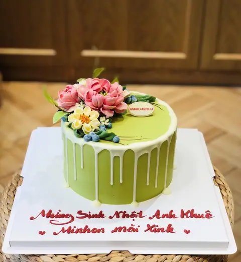 Hình bánh kem bơ Pháp Grand Castella 784