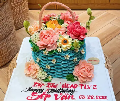 Hình bánh kem bơ Pháp Grand Castella 777