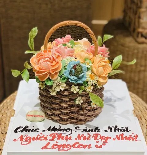 Hình bánh kem bơ Pháp Grand Castella 750