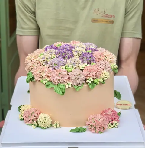 Hình bánh kem bơ Pháp Grand Castella 130