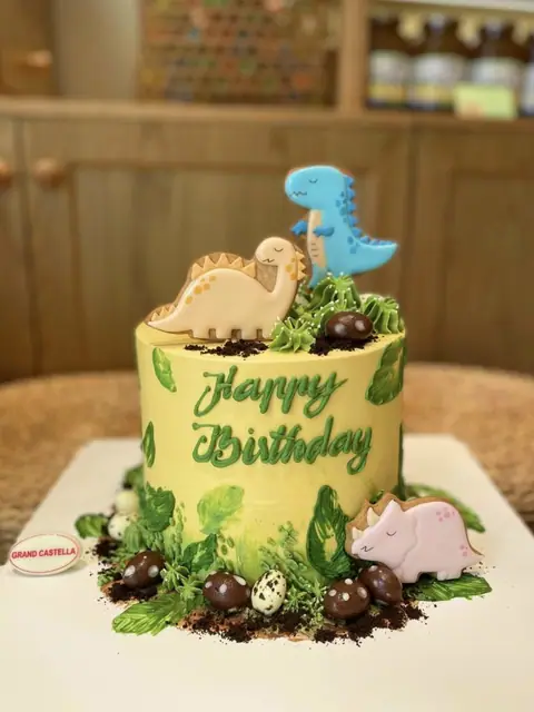 Hình bánh kem bơ Pháp Grand Castella 126