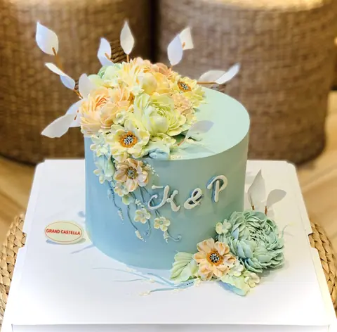 Hình bánh kem bơ Pháp Grand Castella 95