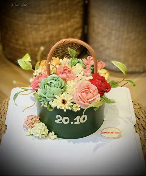 Hình bánh kem bơ Pháp Grand Castella 19
