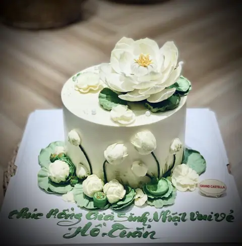 Hình bánh kem bơ Pháp Grand Castella 23