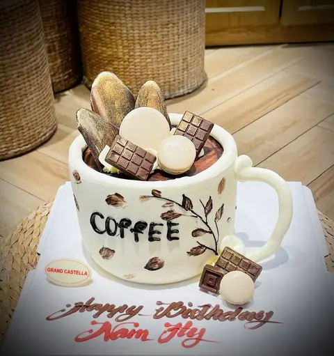 Hình bánh kem bơ Pháp Grand Castella 26