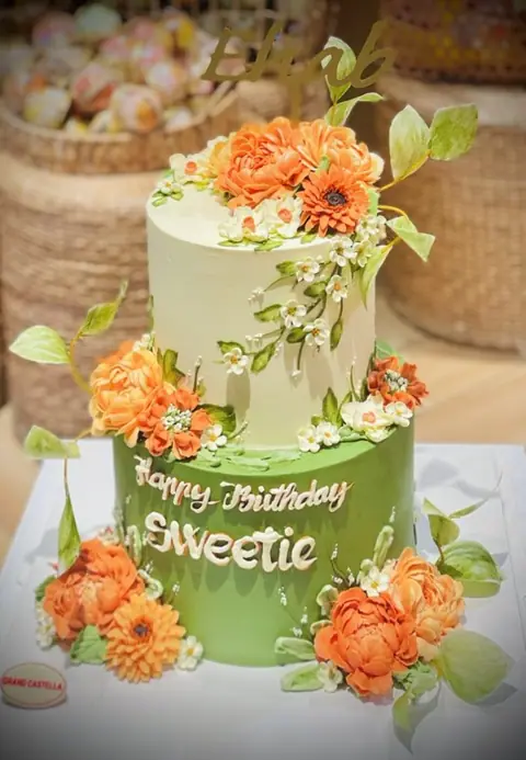 Hình bánh kem bơ Pháp Grand Castella 27