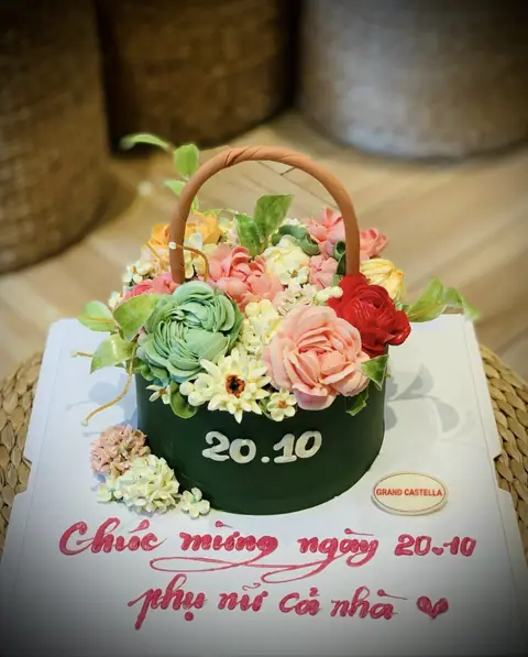 Hình bánh kem bơ Pháp Grand Castella 33